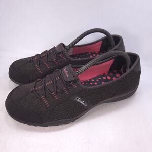 Skechers Women's Flats in Brown and Pink